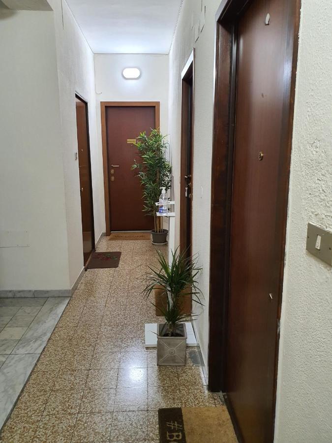 Cristel Apartment - 15 Min Da Milano Cormano Exterior foto